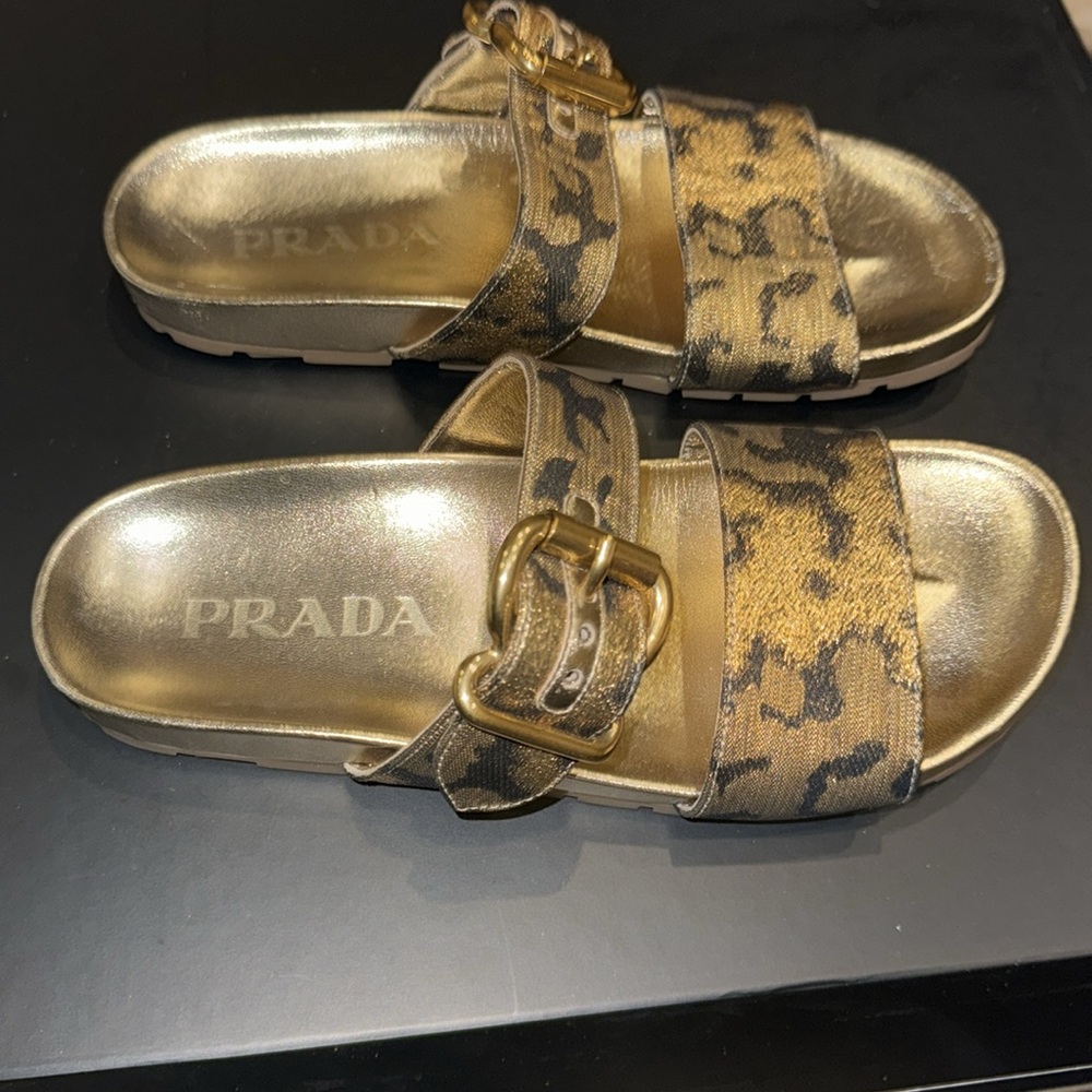 Prada gold lame leopard buckle sandal 🐆